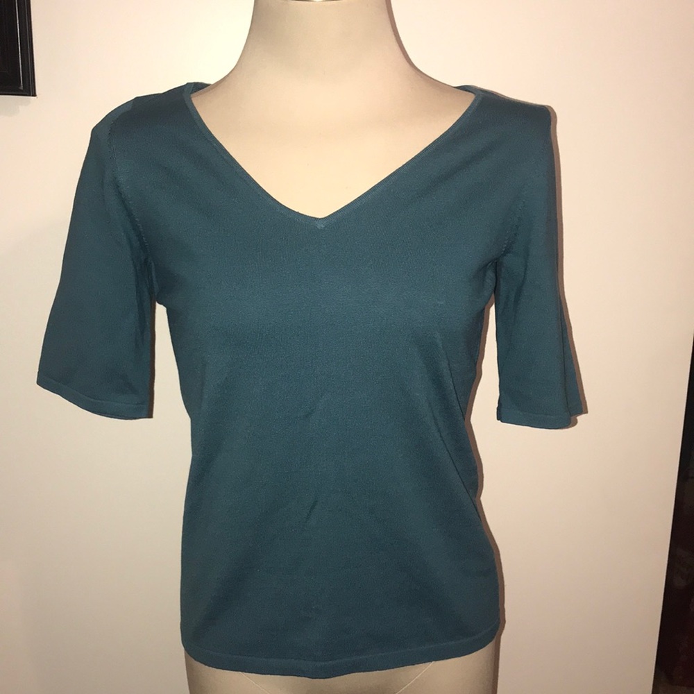 Ann Taylor shortsleeved sweater